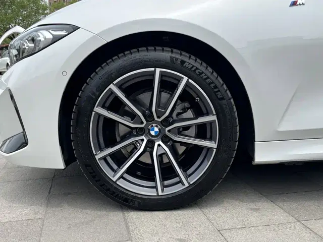 BMW 3 Series — Фото автомобиля 10