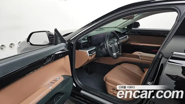 Hyundai Grandeur GN7 — Фото автомобиля 9