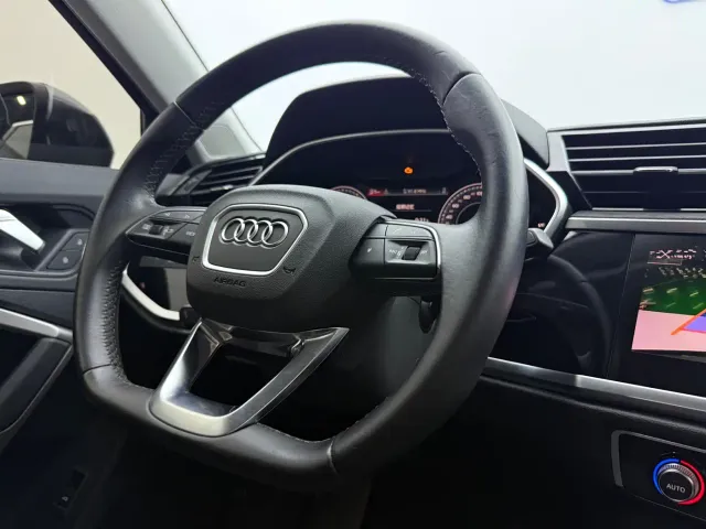 Audi Q3 — Фото автомобиля 13