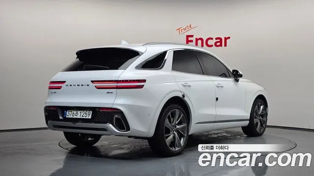 Genesis GV70 2.5T Бензин AWD — Фото автомобиля 2