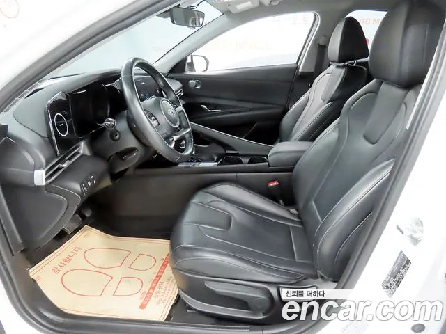 Hyundai Avante CN7 — Фото автомобиля 6