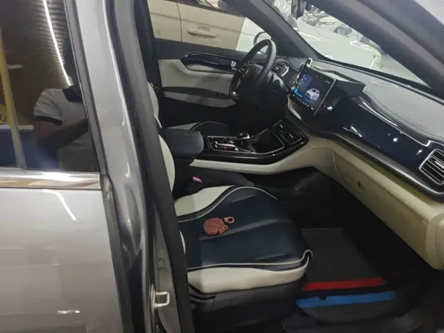BYD Qin PLUS — Фото автомобиля 24