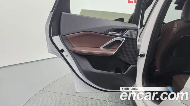 BMW X1 sDrive 20i M Sport — Фото автомобиля 16