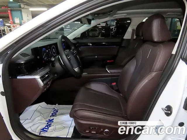 Hyundai Grandeur GN7 — Фото автомобиля 6