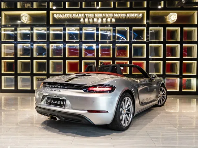 Porsche 718 — Фото автомобиля 6