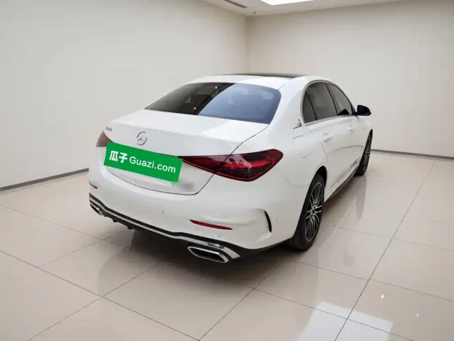 Mercedes-Benz C-Class — Фото автомобиля 4