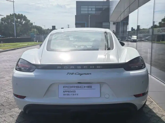 Porsche 718 — Фото автомобиля 10