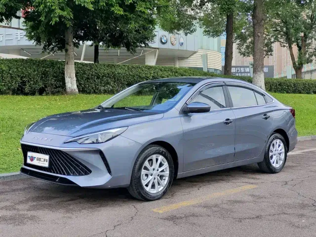 Фотография автомобиля — Roewe i5