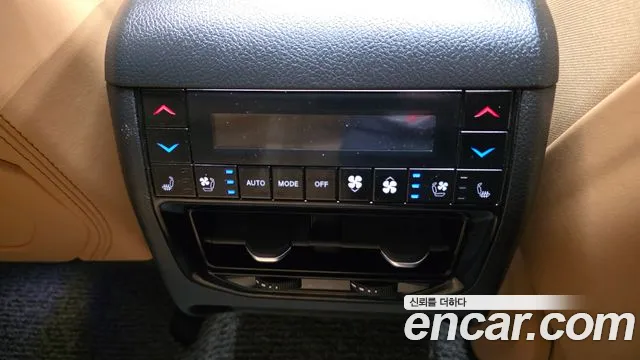 Jeep Cherokee — Фото автомобиля 18