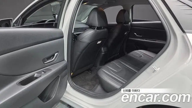 Hyundai Avante CN7 — Фото автомобиля 17
