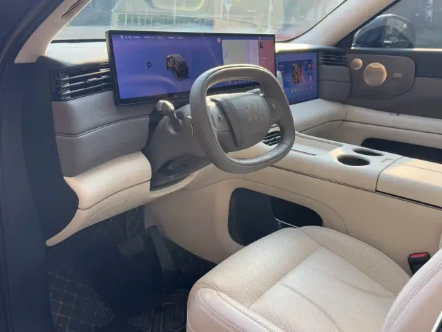 IM Motors LS8 — Фото автомобиля 12
