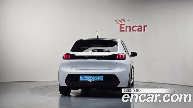 Peugeot 208 e-208 2nd Gen — Фото автомобиля 4