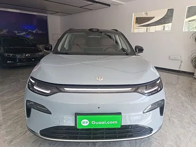 Leapmotor C11 — Фото автомобиля 2