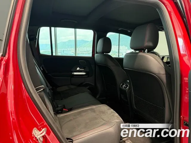 Mercedes-Benz EQB — Фото автомобиля 17