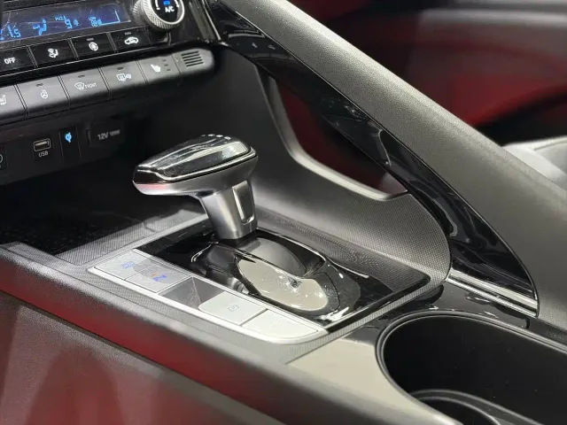 Hyundai Elantra — Фото автомобиля 13