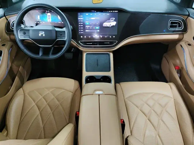 Roewe Feifan R7 — Фото автомобиля 9