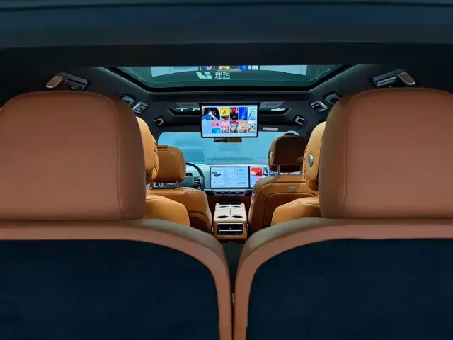 Li Auto L9 — Фото автомобиля 7