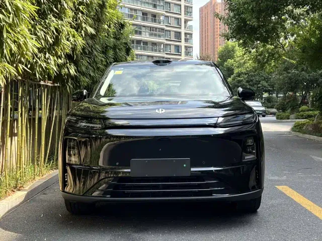 Leapmotor Leapmotor C10 — Фото автомобиля 2