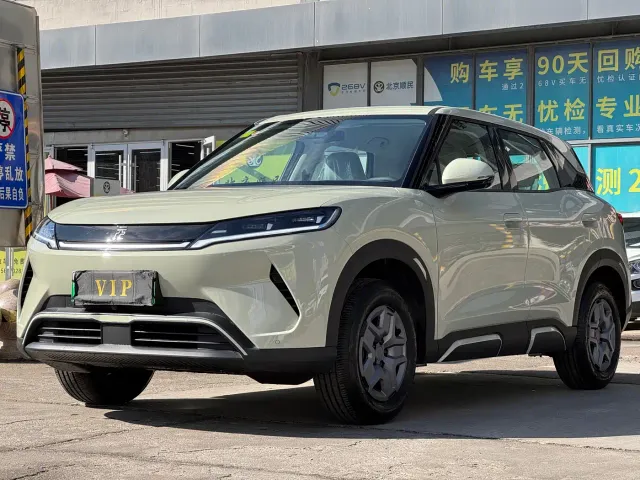 Фотография автомобиля — BYD Yuan UP