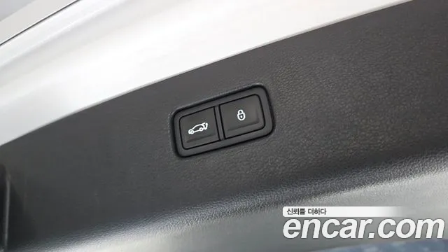 Genesis GV80 — Фото автомобиля 28