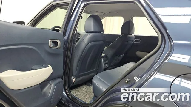 Hyundai Venue — Фото автомобиля 26
