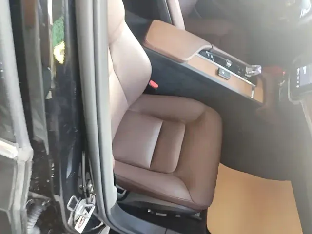 Volvo S90 — Фото автомобиля 24
