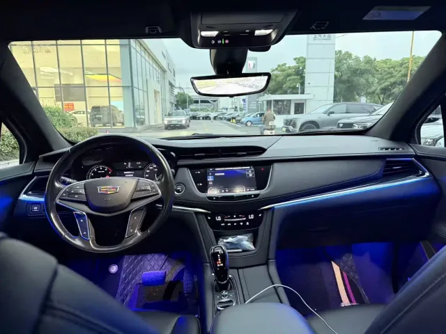 Cadillac XT5 — Фото автомобиля 8