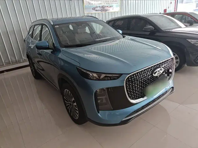 Chery Tiggo 8 PLUS C-DM — Фото автомобиля 3