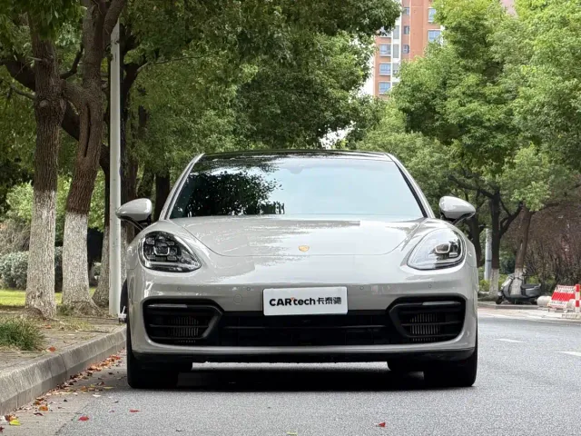 Porsche Panamera — Фото автомобиля 2