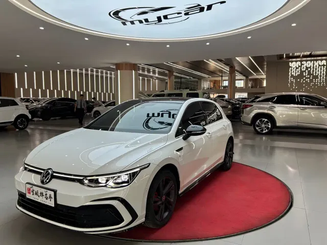Фотография автомобиля — Volkswagen Golf
