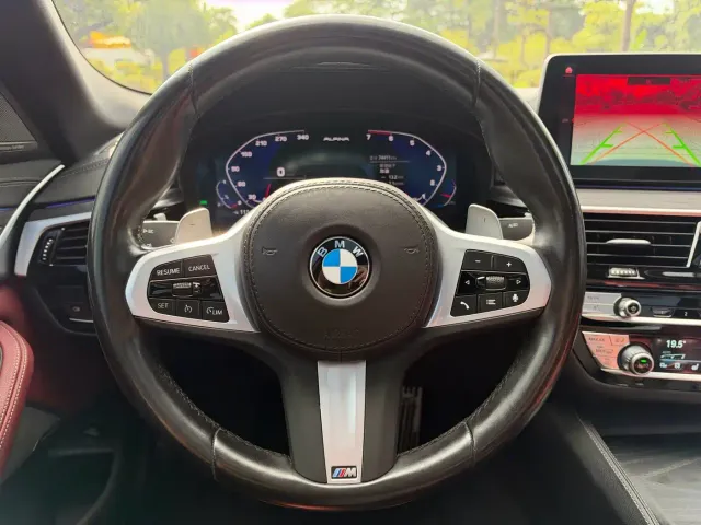 BMW 5 Series — Фото автомобиля 13