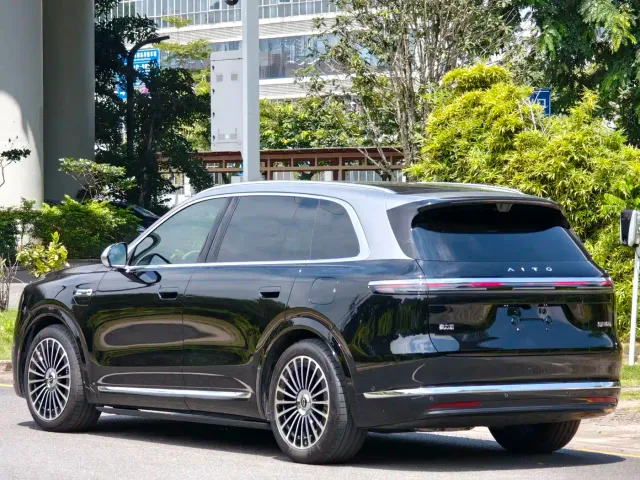 Aito M7 — Фото автомобиля 7