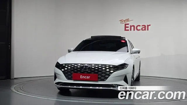 Hyundai Grandeur New — Фото автомобиля 3