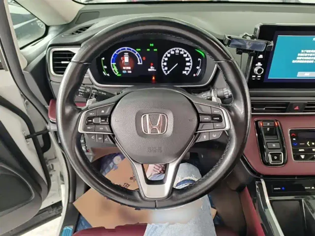Honda Elysion — Фото автомобиля 10