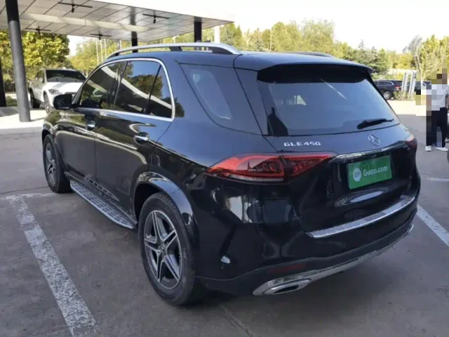 Mercedes-Benz GLE-Class — Фото автомобиля 4