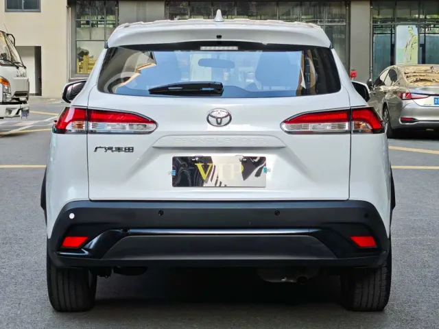 Toyota Frontlander — Фото автомобиля 7