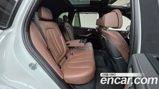 BMW X5 xDrive 40i M Sport — Фото автомобиля 19