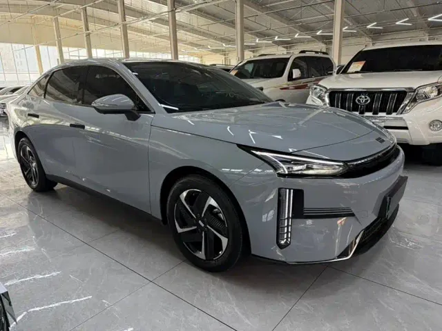 Geely Galaxy L6 — Фото автомобиля 3
