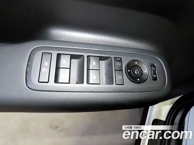 Hyundai Santa Fe MX5 — Фото автомобиля 13