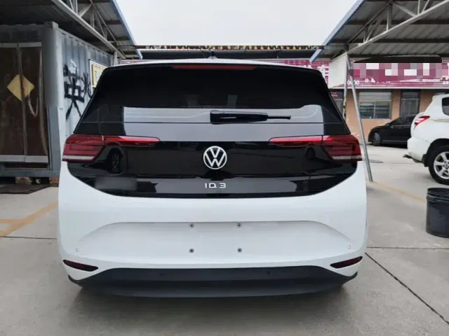 Volkswagen ID.3 — Фото автомобиля 5