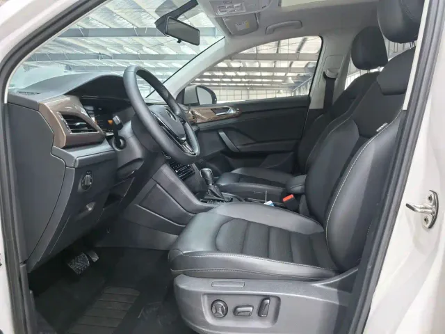 Volkswagen Tharu — Фото автомобиля 12