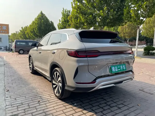 BYD Song PLUS PHEV 2023 Champion Edition DM-i 110KM Flagship — Фото автомобиля 6