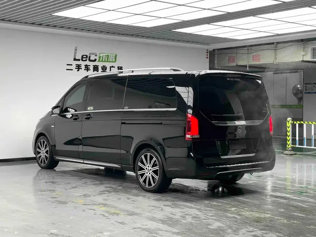 Mercedes-Benz V-Class — Фото автомобиля 6