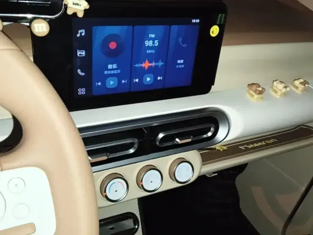 Wuling Hongguang Mini EV — Фото автомобиля 8