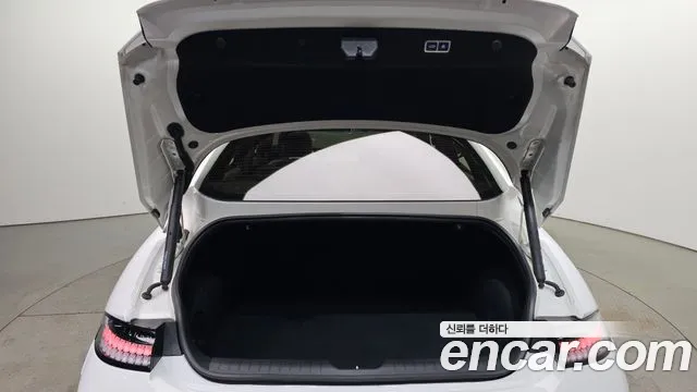 Hyundai Ioniq 6 — Фото автомобиля 20