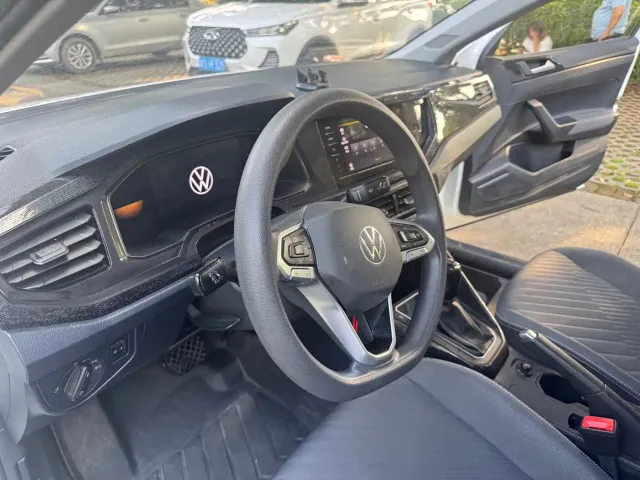 Volkswagen Lavida — Фото автомобиля 9