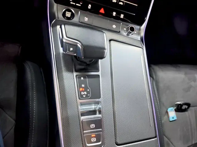 Audi A6L — Фото автомобиля 13
