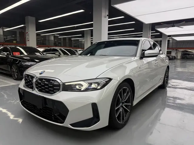 Фотография автомобиля — BMW 3 Series