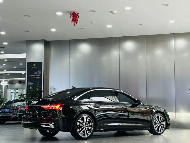 Audi A6L — Фото автомобиля 15