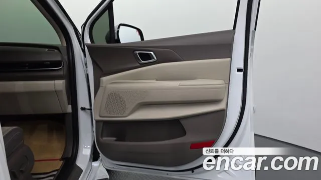 Kia Carnival 4th Gen — Фото автомобиля 14